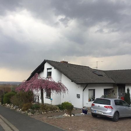 Ue Villa 4 Zimmer Hirschaid Eksteriør bilde