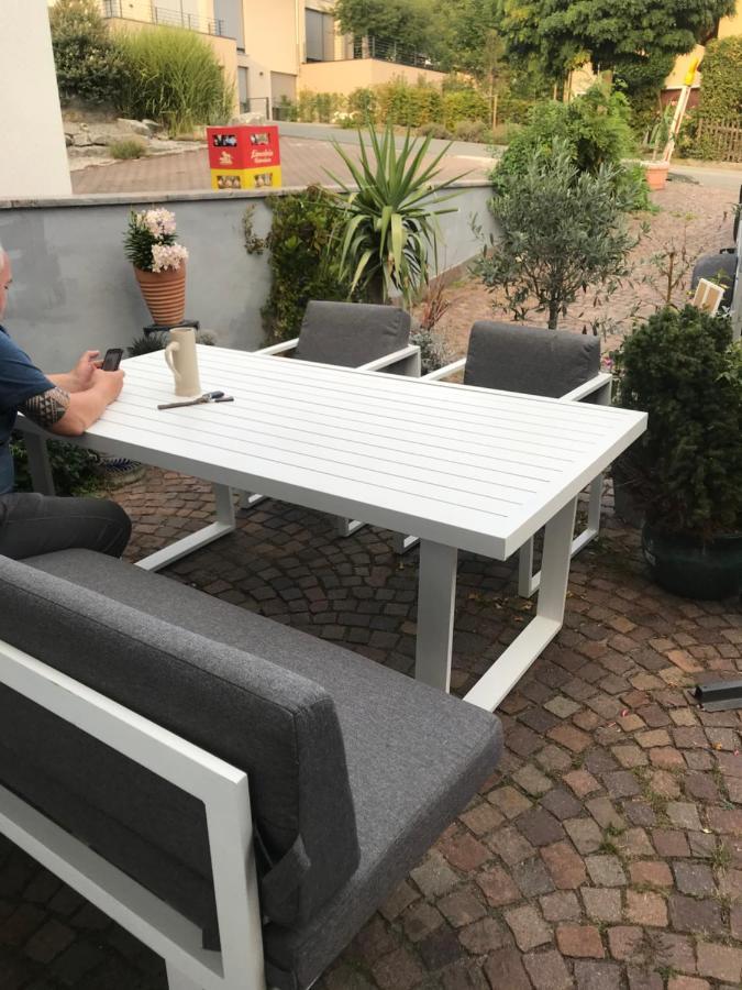 Ue Villa 4 Zimmer Hirschaid Eksteriør bilde
