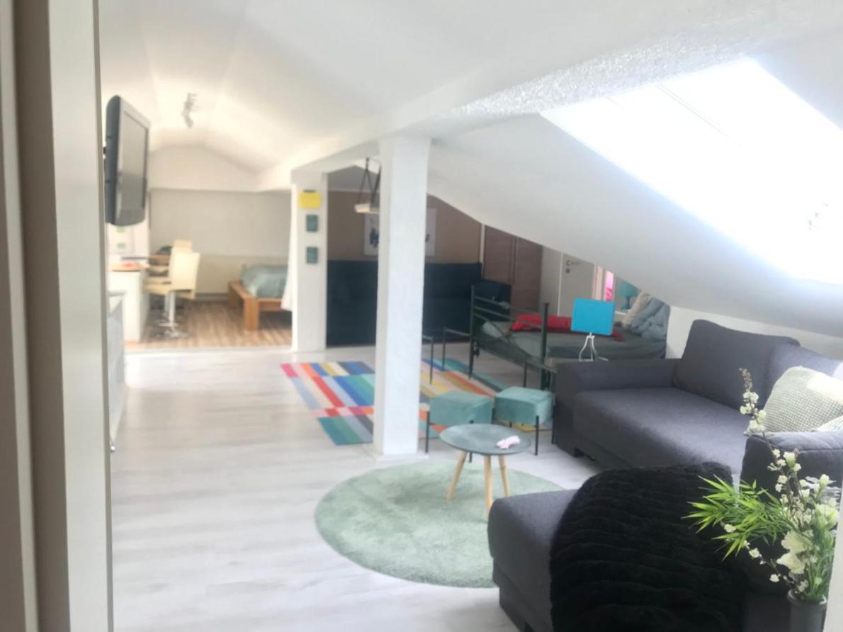 Ue Villa 4 Zimmer Hirschaid Eksteriør bilde