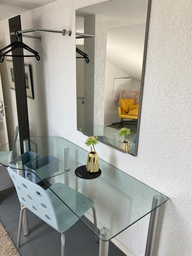 Ue Villa 4 Zimmer Hirschaid Eksteriør bilde
