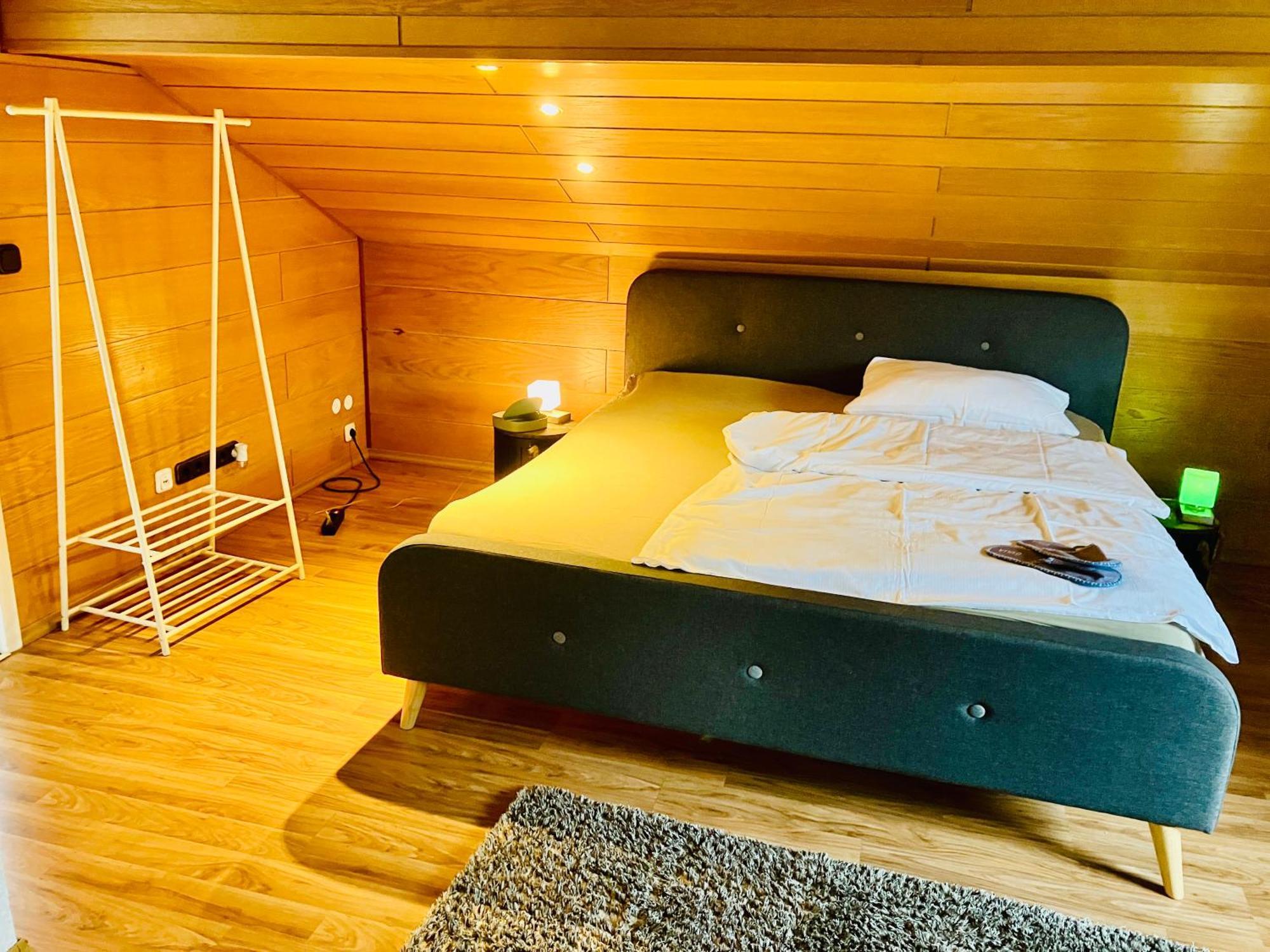 Ue Villa 4 Zimmer Hirschaid Eksteriør bilde